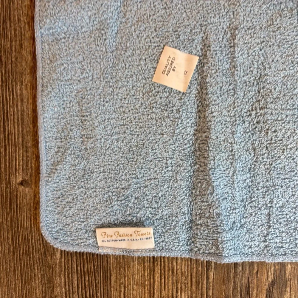 Blue Vintage Wash Cloths (8) Two Hand Towels MCM Granny Core Cottage Core Mixed
